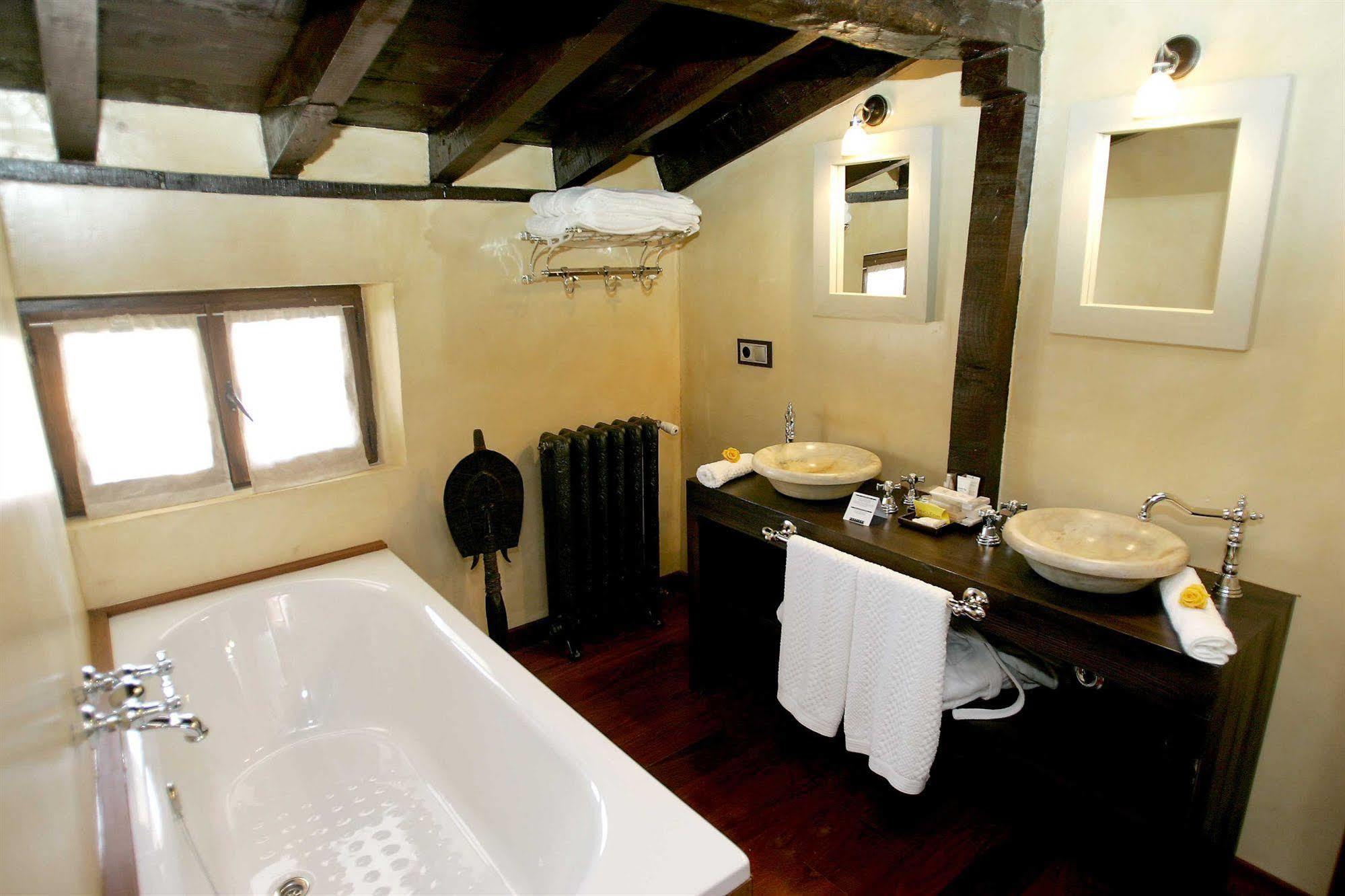 Hotel Boutique Valle De Oca Villanasur-Río de Oca Zewnętrze zdjęcie